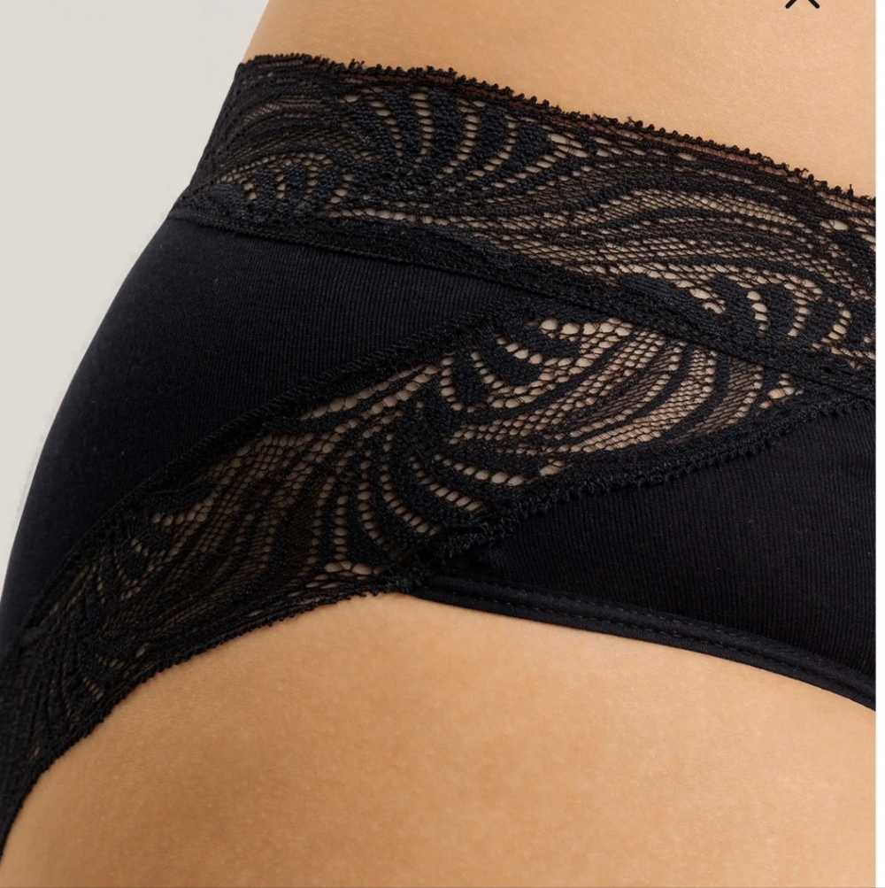 HANRO COTTON DELIGHT LACE TRIM HIGH CUT BRIEFS /SZ:L /BLACK